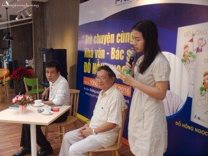 Thanh Ngân đọc bài thơ Mũi Né: "...Năm nay người có về ăn Tết/ Có ngậm ngùi nghe chút ấu thơ?" và sau đ1o la 2tie61ng hát của Thu Vàng, khúc nhạc phổ thơ của Hoàng Quốc Bảo.