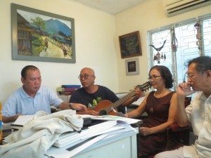 Từ trái: Thân Trọng Minh, Hoàng Quốc Bảo, Thu Vàng, Đỗ Hồng Ngọc (Saigon 11.2015)