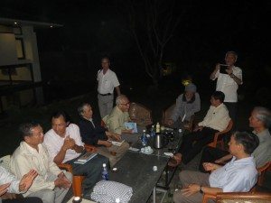 Nhà Ngô Tiến Nhân bữa cơm chay ngoài trời