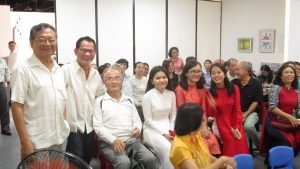 Không khí "an lạc" trước giờ Giao lưu