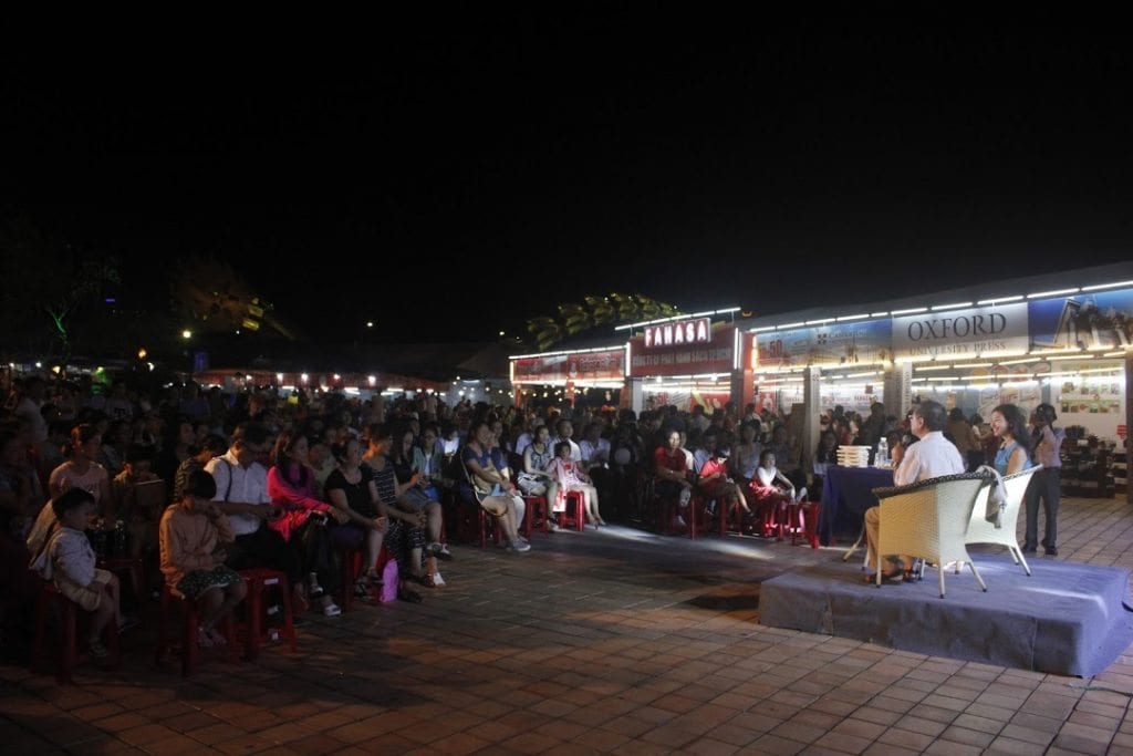 Buổi giao lưu của Bs Đỗ Hồng Ngọc với độc giả Đà Nẵng, 22.4.2017